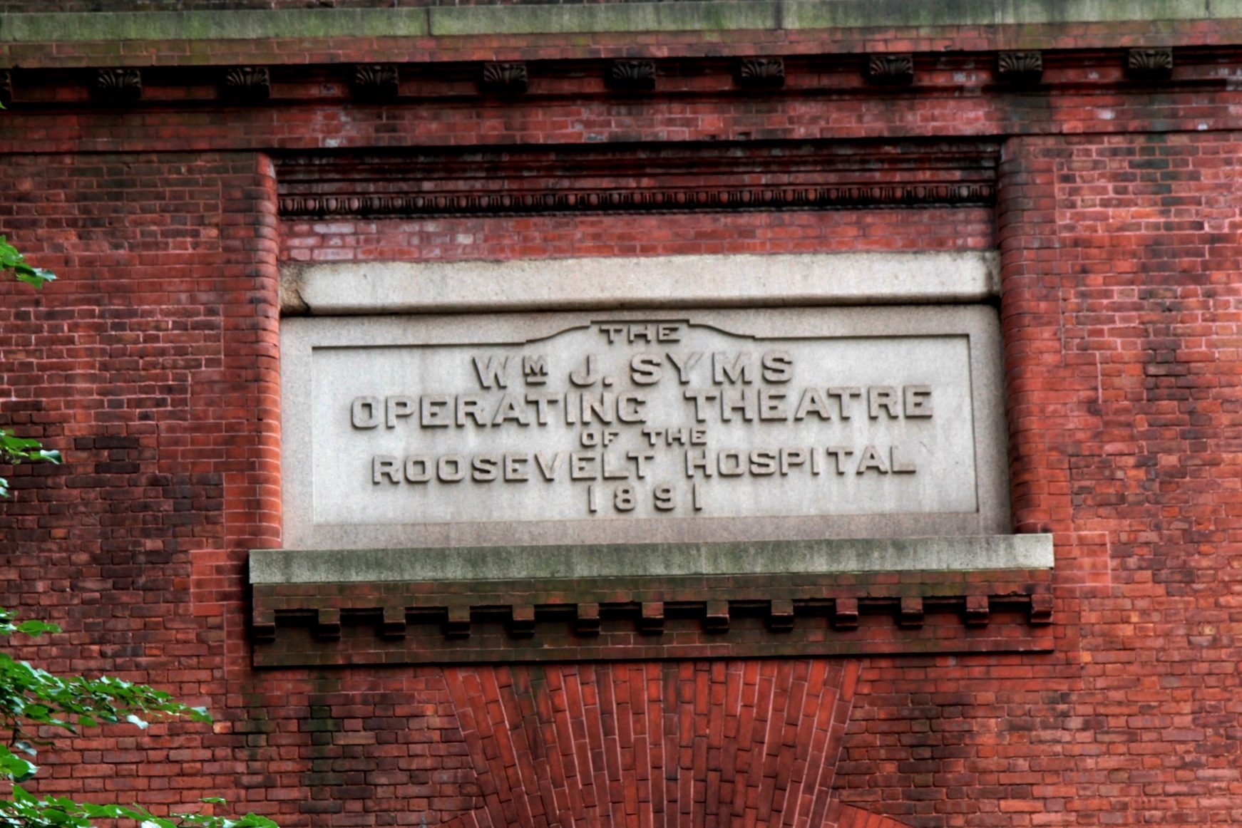 The W.J. Syms Operating Theater of the Roosevelt Hospital, New York - 03.JPG